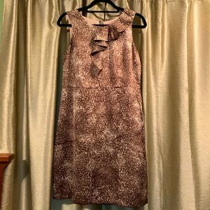 Like new fully lined Loft size 12P knee length sleeveless back zip dress